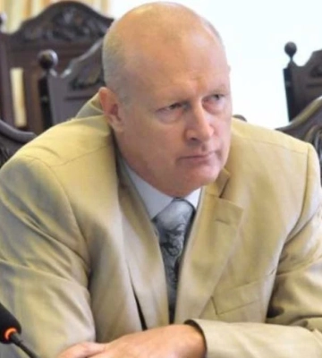 Перебуває на лівобрежжі: звільнили суддю Херсонського окружного адміністративного суду