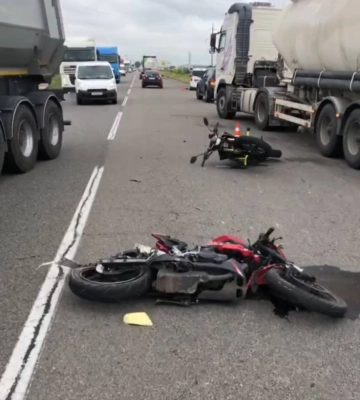 Увага водіям: через ДТП під Рівним ускладнено рух