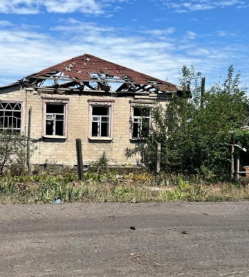 За добу окупанти 11 разів обстрілювали населені пункти Донеччини. Є поранений