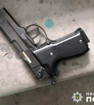 Поліція вилучила зброю у 37-и річного полтавця