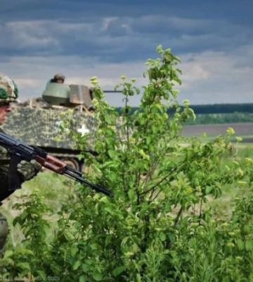 Генштаб: російська армія продовжує наступальні дії на Покровському і Харківському напрямках. Тривають бої
