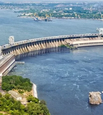 У Запоріжжі відновили дорожній рух через ДніпроГЕС - ОВА