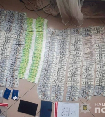 Масштабну мережу шахрайських кол-центрів викрили на Закарпатті (, )