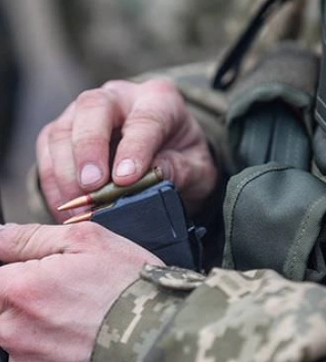 Підірвав себе гранатою: на Волині військовий вкоротив собі віку