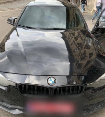 У Львові 14-річний хлопець їздив за кермом BMW