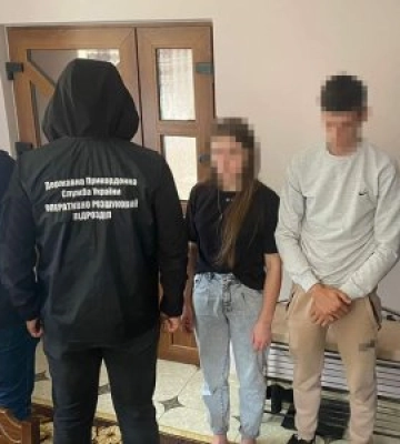На Закарпатті затримали жінку, яка щомісяця переправляла через кордон 30 ухилянтів