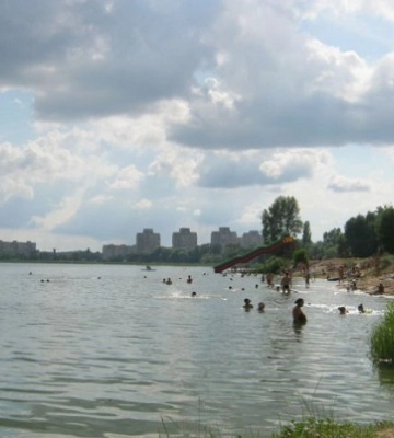 У Сумах перевірили водойми в містах відпочинку – вода безпечна для купання