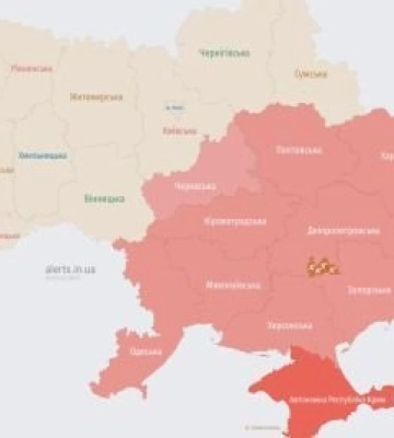 Вибухи у Дніпрі: війська рф атакують місто безпілотниками
