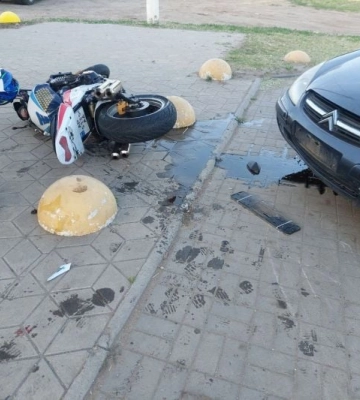 В Мелитополе водитель мотоцикла в результате ДТП вылетел на встречную полосу