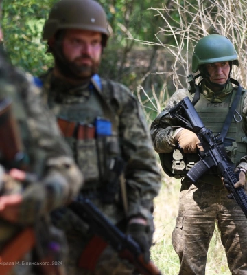 Українські морпіхи у Вовчанську взяли в полон групу російських штурмовиків