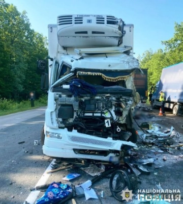 На Житомирщині через фатальну ДТП ускладнено рух транспорту