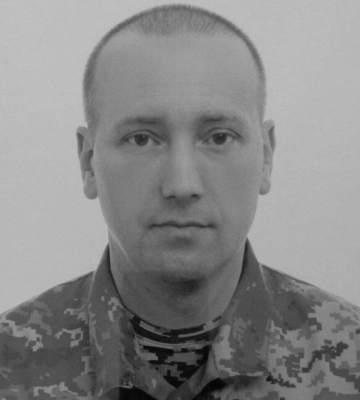 Черкасці попрощалися із молодшим сержантом, який раніше працював на Азоті