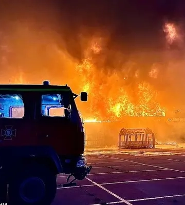 Унаслідок обстрілів армії РФ уночі 6 червня у Херсоні виникло п’ять пожеж