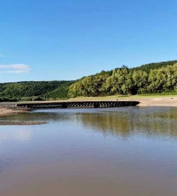 Через обміління Дністра з води виринув затоплений міст часів німецької окупації 