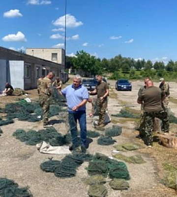 На Дніпропетровщині рибпатруль передав вилучені знаряддя лову для потреб ЗСУ