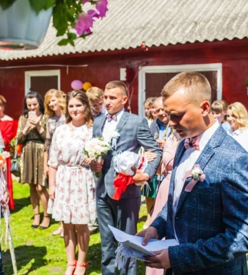 Весільний обряд &quot;читання корони&quot; з Волині включили до культурної спадщини