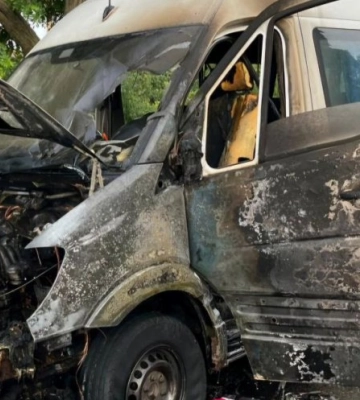 У Нікополі окупанти поцілили по рейсовому автобусу і поранили людей