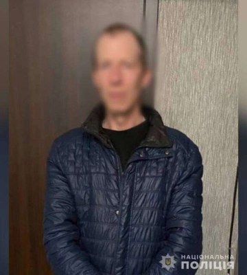 У Кам’янському чоловік вкрав гроші в магазині, але не зміг втекти