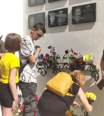 У місті на Волині встановили пам’ятні дошки на честь загиблих Олександра Зінчука та Олександра Ханова