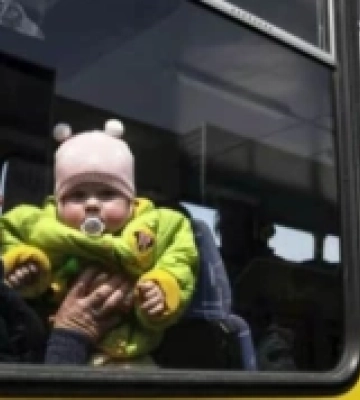 З Донеччини примусово евакуюють понад 260 дітей
