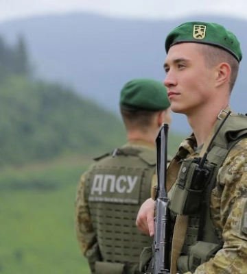 Прикордонники посилять охорону на гірських ділянках через маскування ухилянтів під туристів