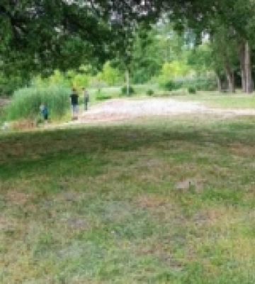 На Кіровоградщині сільський пляж облаштовано, але у водоймі купатися заборонено
