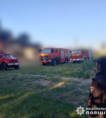 У Київський області через атаку РФ пожежа на промисловому обʼєкті