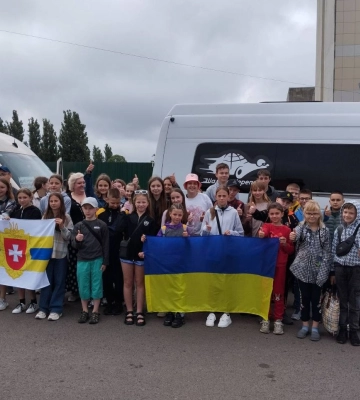 Чергова група рівненських діток вирушила на відпочинок до Артеку: поїздки оплачує держава