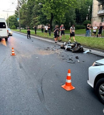 У Рівному в ДТП постраждав мотоцикліст