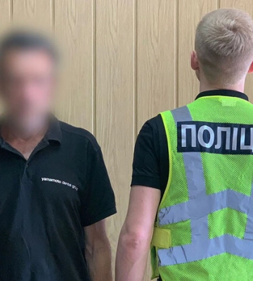 Напад на волонтерку в Києві: другому пенсіонеру оголосили підозру