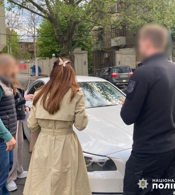 В Одесі викрили трьох жінок, які налагодили нелегальний бізнес з надання послуг інтимного характеру