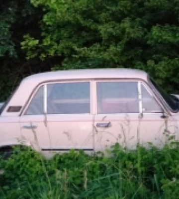 У Луцькому районі під колесами автівки опинився мотоцикліст
