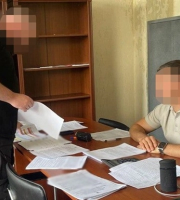 Чиновника КМДА відправили під домашній арешт через побори з перевізників