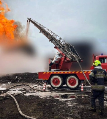 Пожежу після удару по Київській області загасили через 12 годин (оновлено)