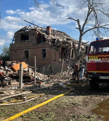 Репортаж з місця влучання поблизу Полтави та звільнення директорки КП «Добробут» — головне за 7 червня