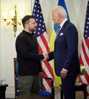 Зеленський «дуже відверто» розповів Байдену про ситуацію на фронті – Кірбі