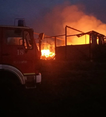 У селі на Волині невідомі вночі підпалили господарську споруду