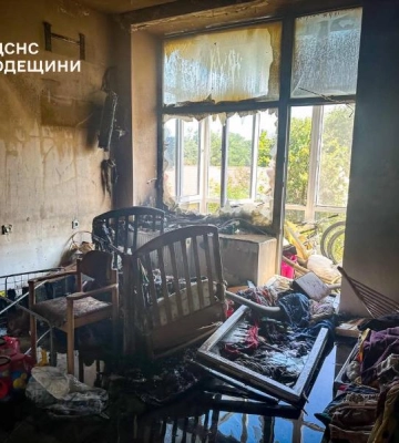 На Одещині загорівся торговельний павільйон
