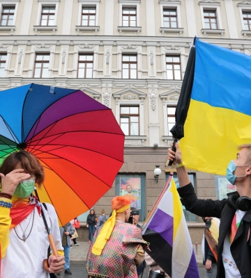 В Киеве полиция проверяет мужчин на входе к месту проведения фестиваля ЛГБТ, — СМИ 