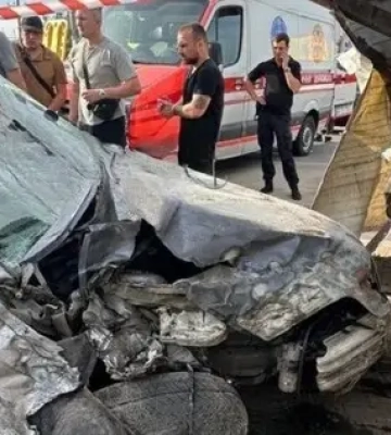 В Одесі водій на BMW влетів в людей на пішохідному переході