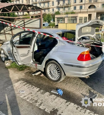 На Одещині автівка в&#039;їхала в електроопору