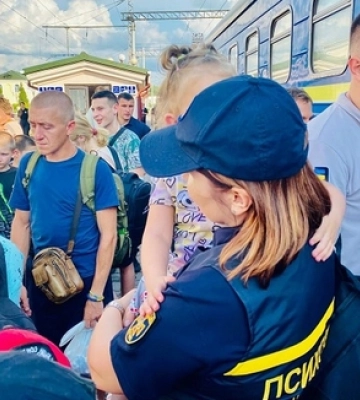 З Харківщини на Волинь евакуаційним потягом прибули 30 дітей