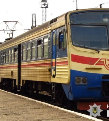 Під поїздом на Львівщині загинув 43-річний чоловік, який перебігав колії