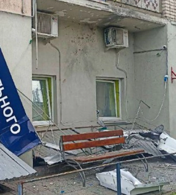 Український дрон нагрянув до окупаційної адміністрації Каховки: підсумки «візиту» (фото, відео)