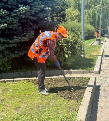 Дефіцит кадрів у комунальних підприємствах Дніпра: які вакансії пропонують