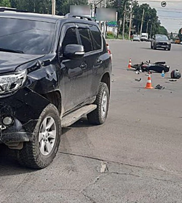 У Сумах в ДТП травмувався мотоцикліст