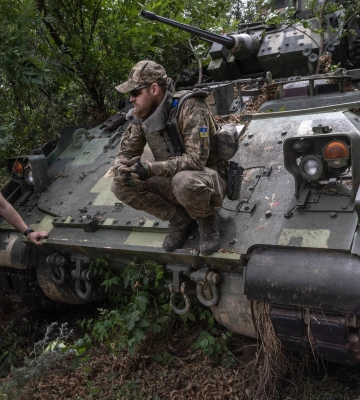 Російські окупаційні війська просуваються у східній частині міста Часів Яр