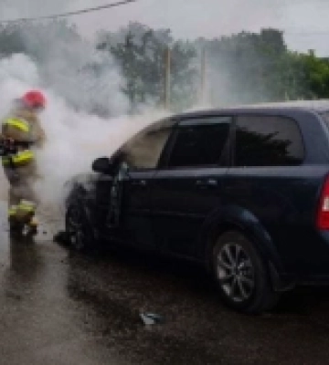 На Миколаївщині у Первомайській громаді під час руху загорілося авто