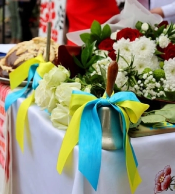 У Нововолинську для учнів пролунав останній дзвоник 