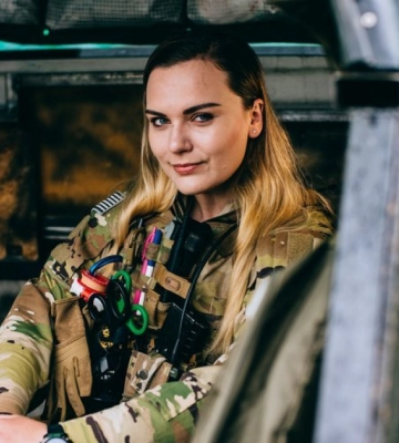 Позивний &quot;Чека&quot;: за два дні до 26-річчя загинула бойовий медик з &quot;Госпітальєрів&quot;
